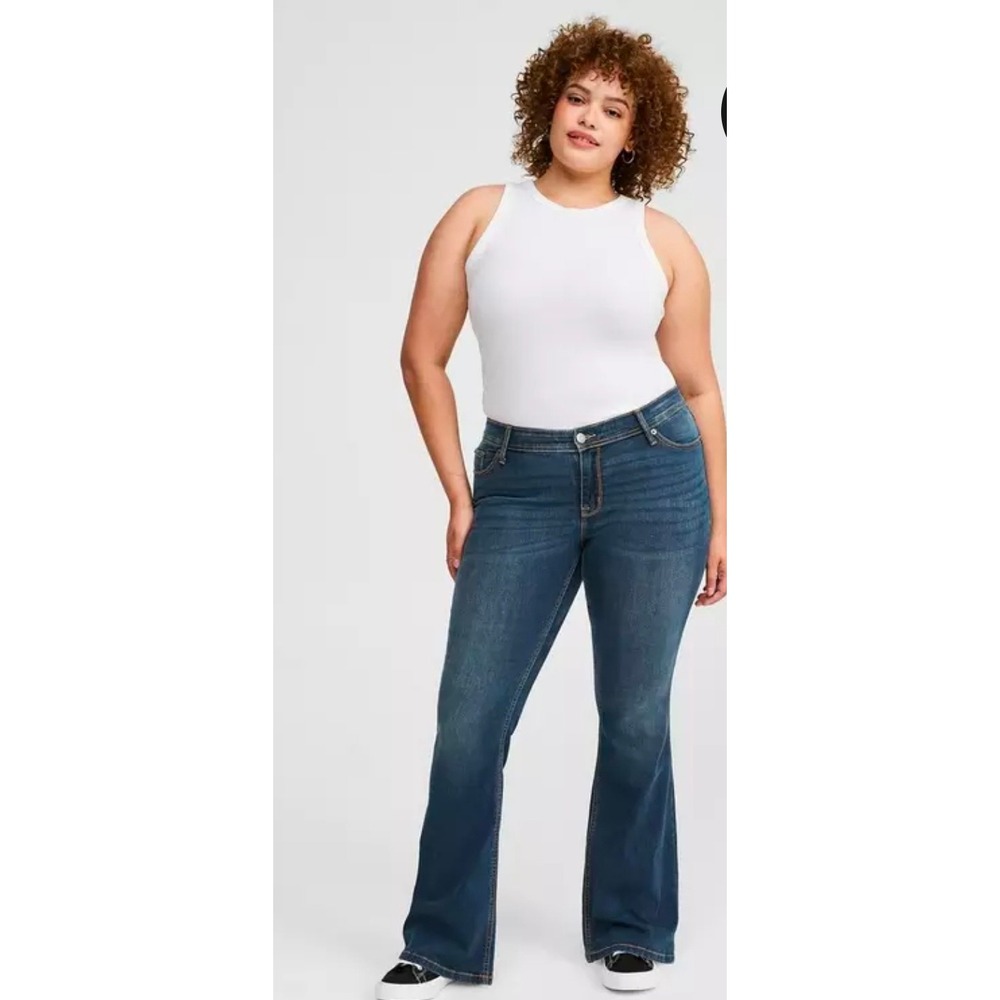 Torrid Super Stretch Luxe Bootcut Jeans Dark Wash‎ Size 12R